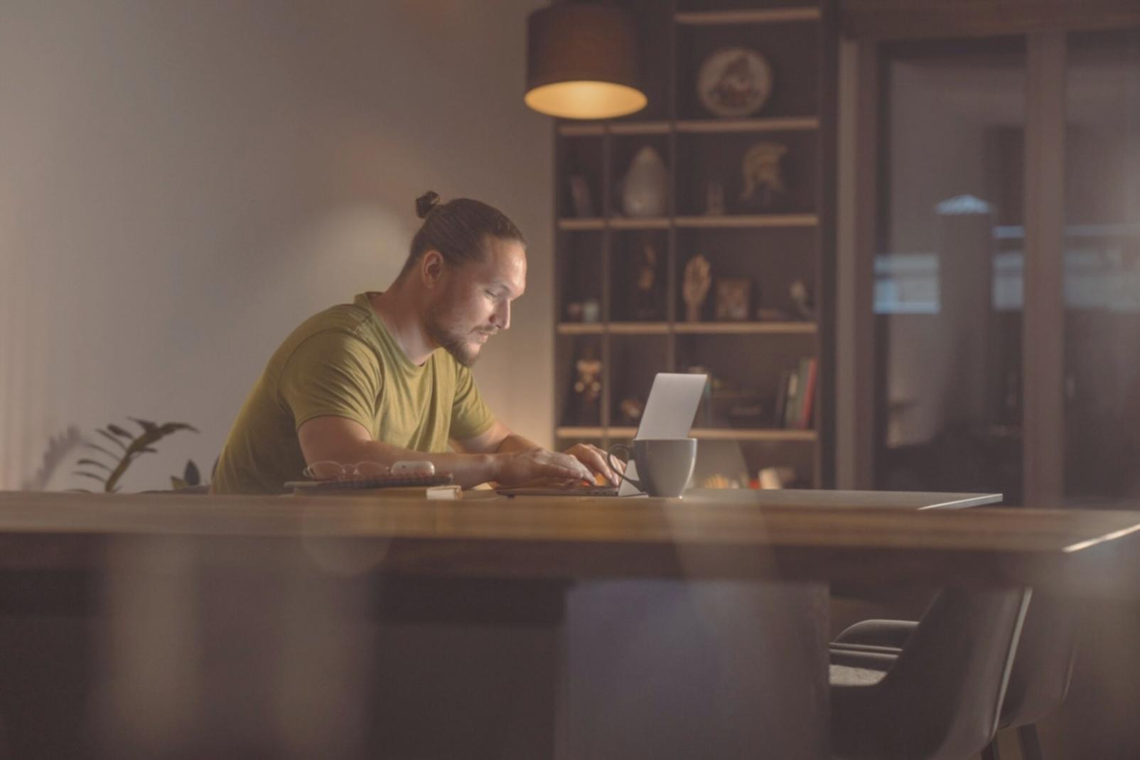 Équipe d'experts en analyse d'activité commerciale