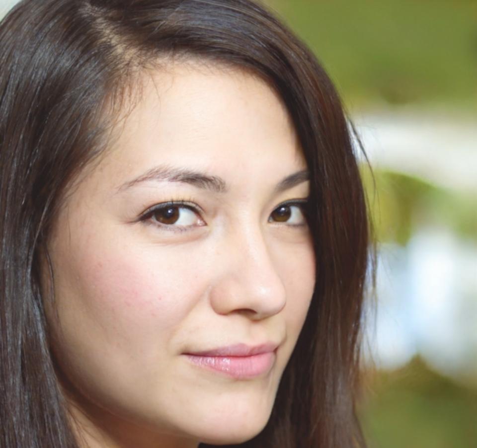 Portrait de Roxane Belmont, experte en finance d'entreprise